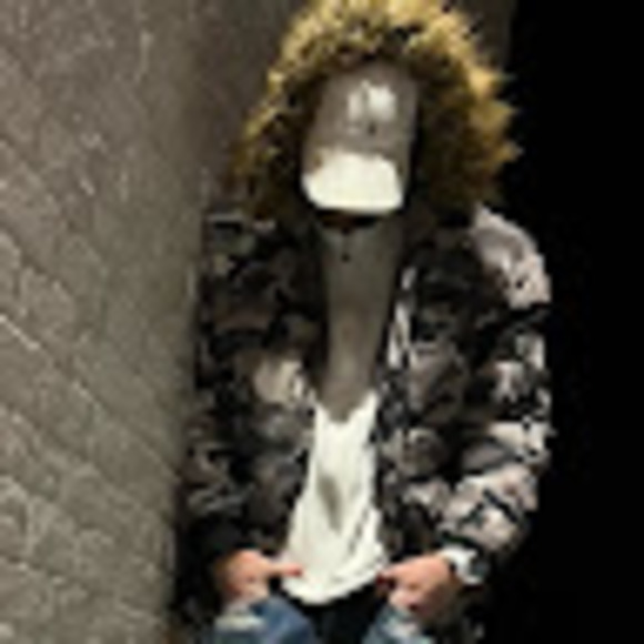 Get to know The Heaven Sent Man😍, who's selling You these amazing item's👇💜 - Picture 9 of 11